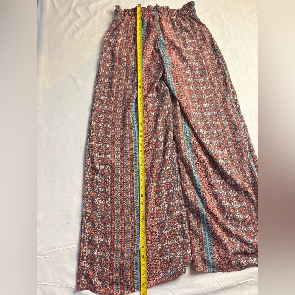 Chic Patterned Wide-Leg Pants - Picture 3 of 9